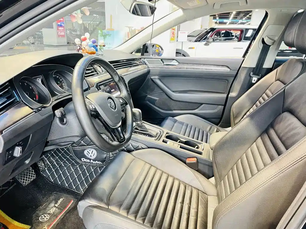 VOLKSWAGEN MAGOTAN 2020