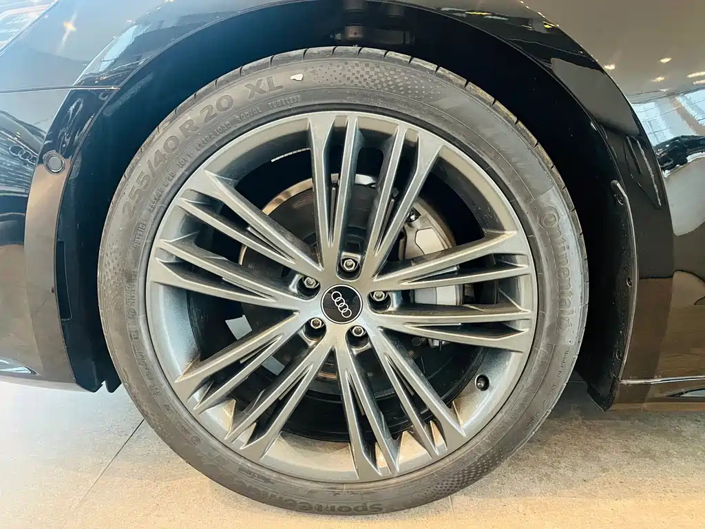 AUDI A7 2024