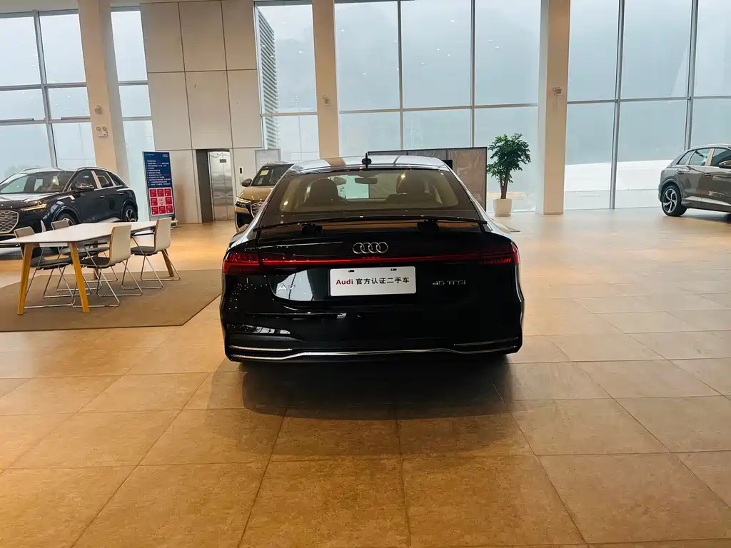 AUDI A7 2024