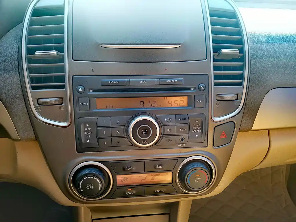 NISSAN SYLPHY 2016