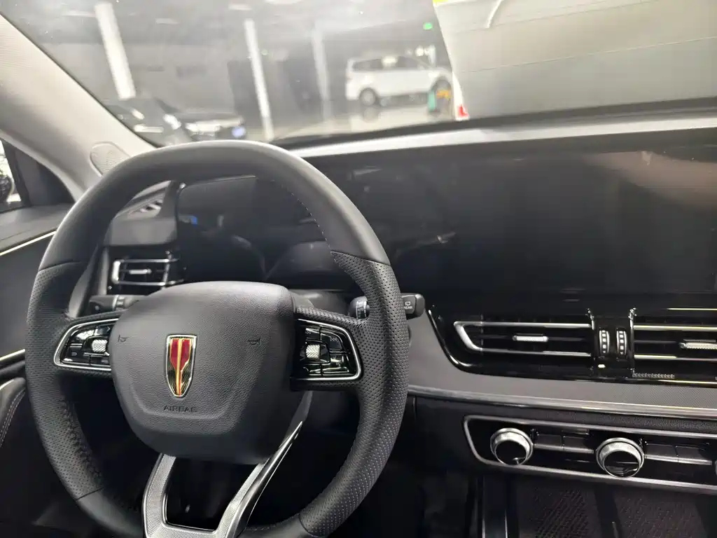 HONGQI HS5 2023
