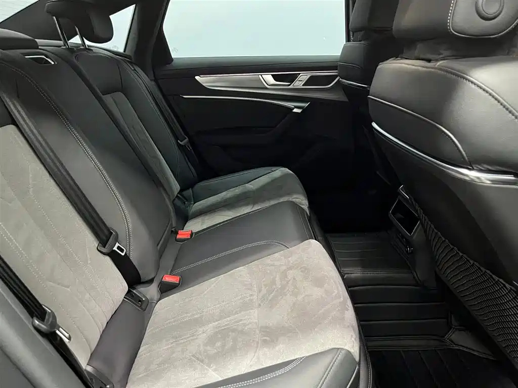 AUDI A6L 2023