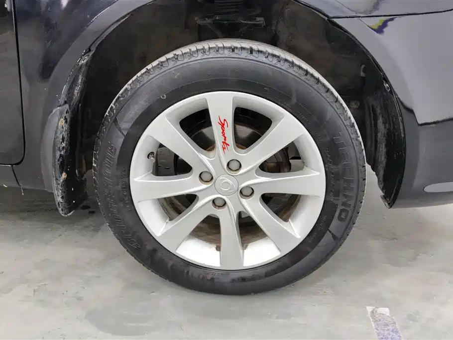 GEELY AUTO GEELY GC7 2013
