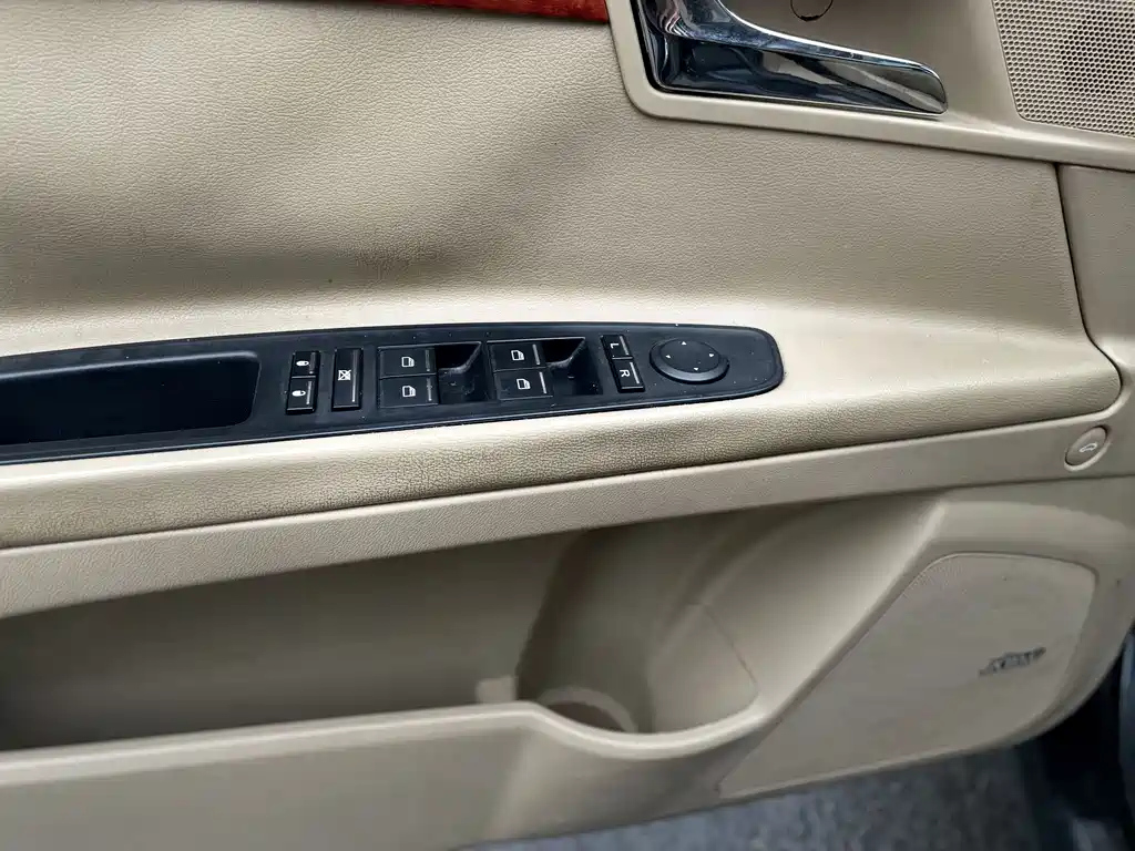 ROEWE 350 2011