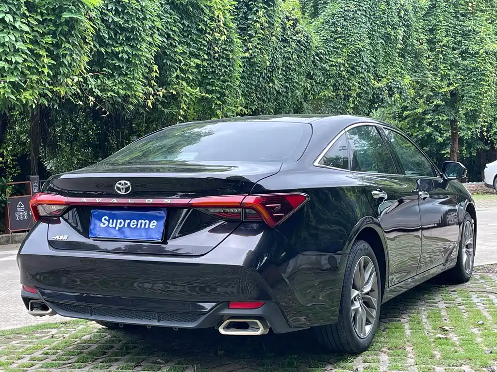 TOYOTA AVALON 2020