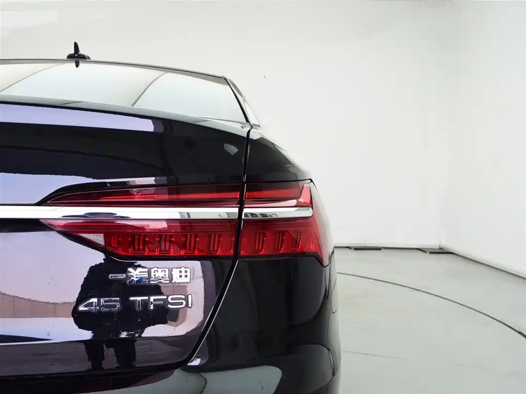 AUDI A6L 2022