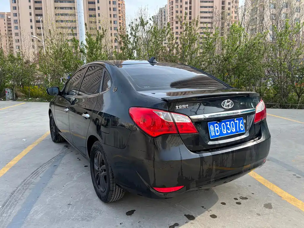 HYUNDAI CELESTA 2012