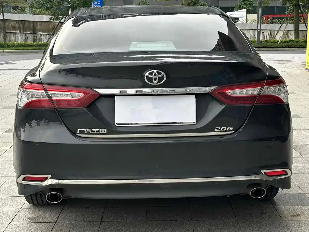 TOYOTA CAMRY 2020
