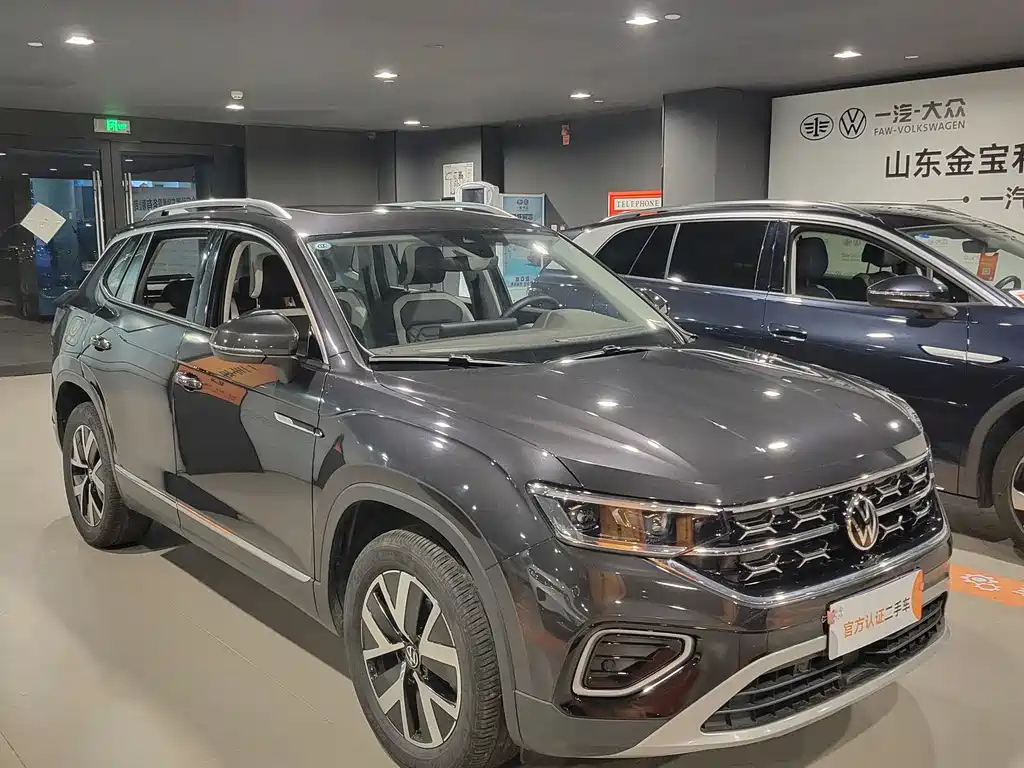 VOLKSWAGEN TAYRON 2022