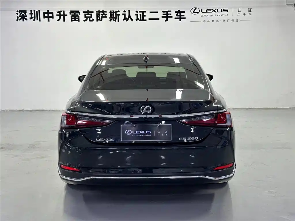 LEXUS ES 2023