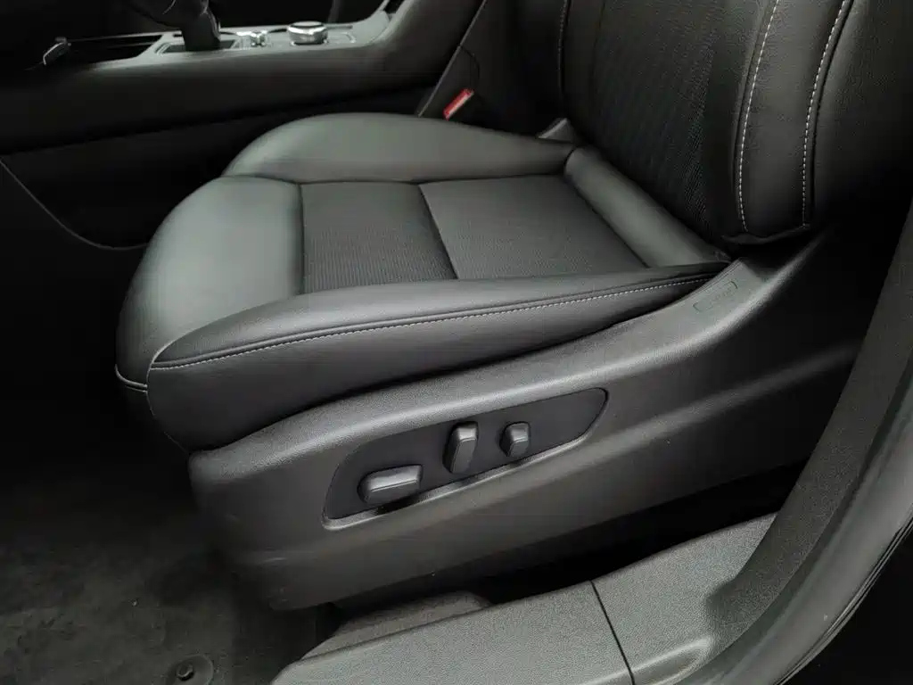 CADILLAC XT4 2021
