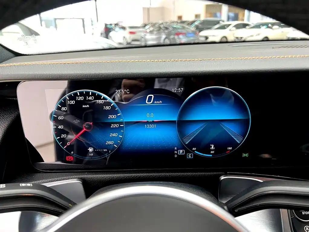 MERCEDES BENZ GLB 2022