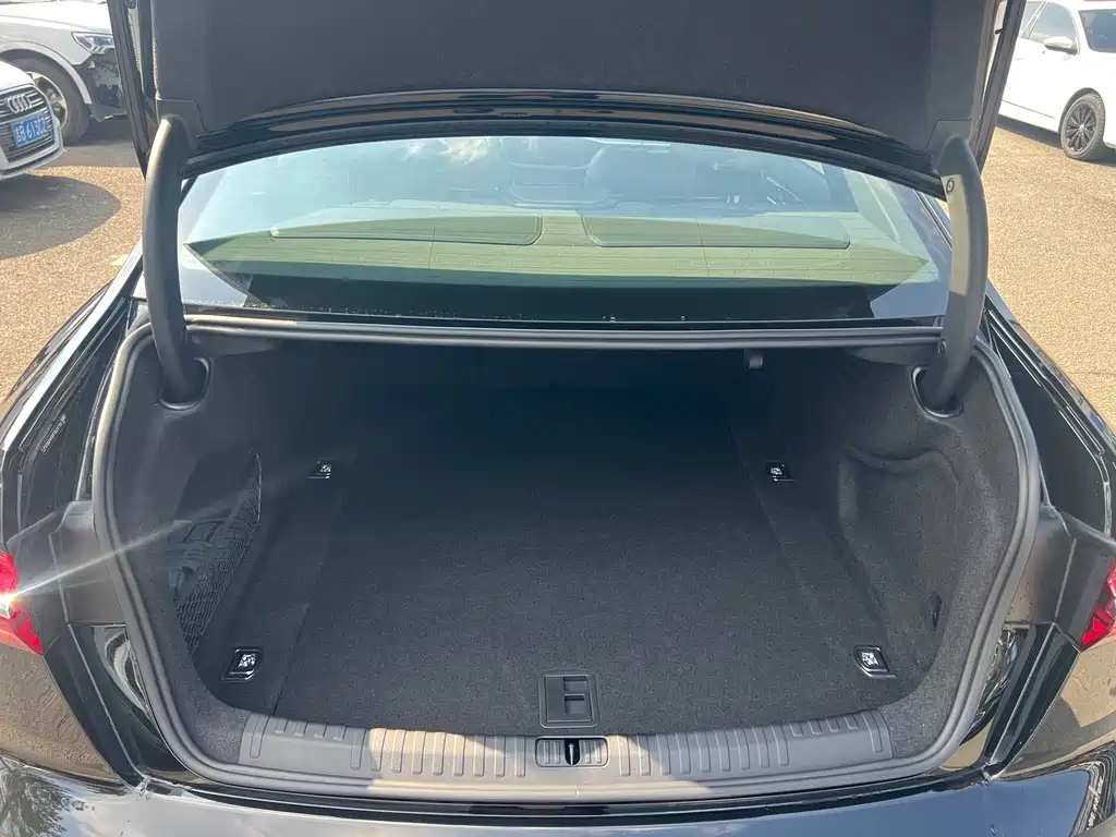 AUDI A6L 2023