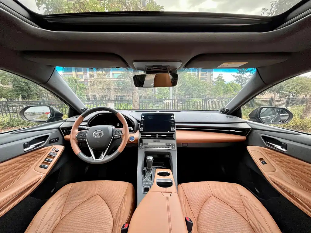 TOYOTA AVALON 2019