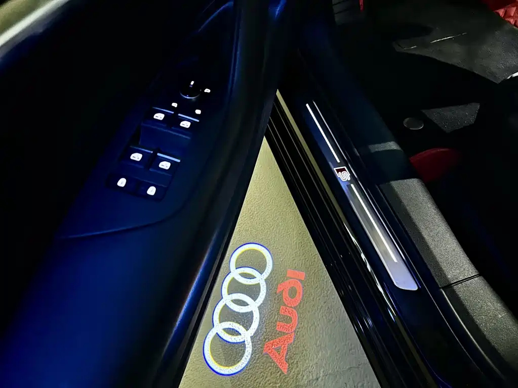 AUDI A6L 2021