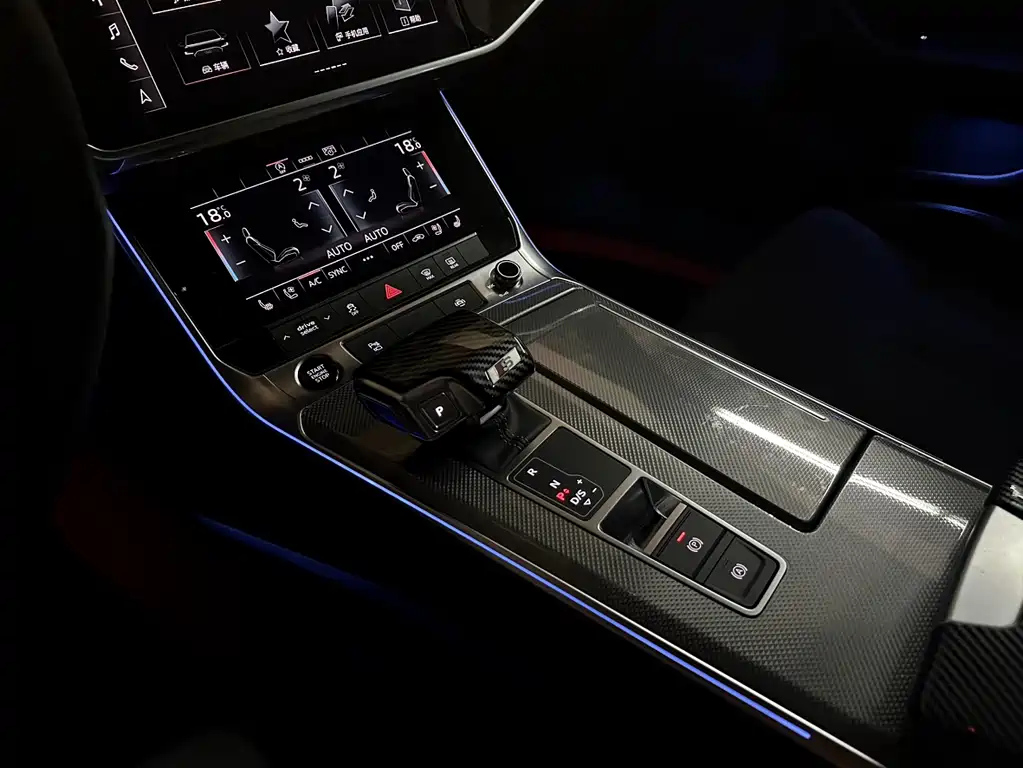 AUDI A6L 2021