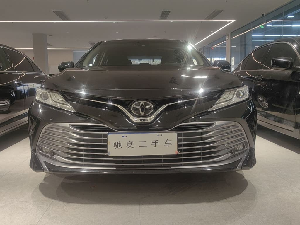 TOYOTA CAMRY 2020