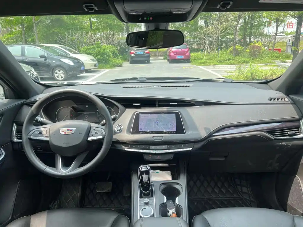 CADILLAC XT4 2022