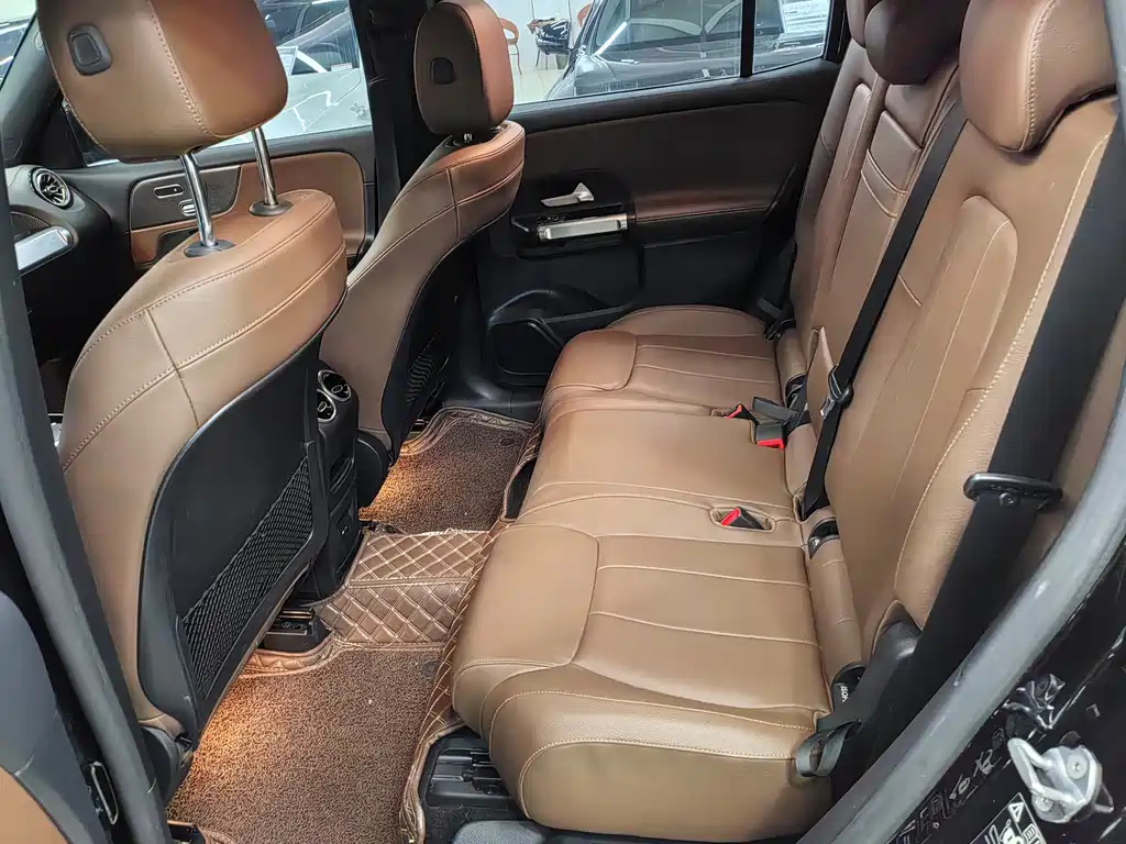 MERCEDES BENZ GLB 2021