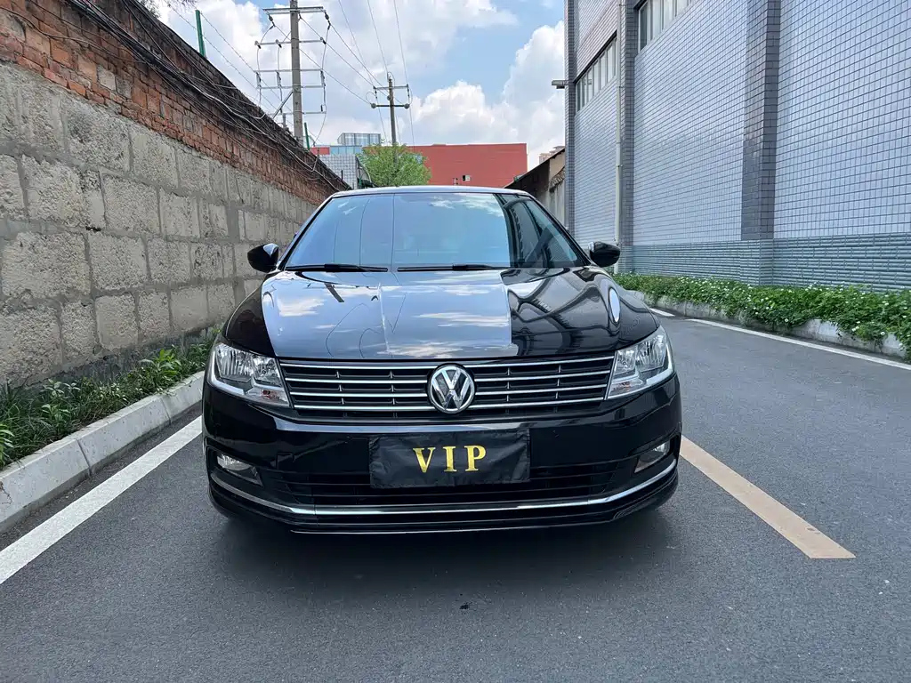 VOLKSWAGEN LAVIDA 2018