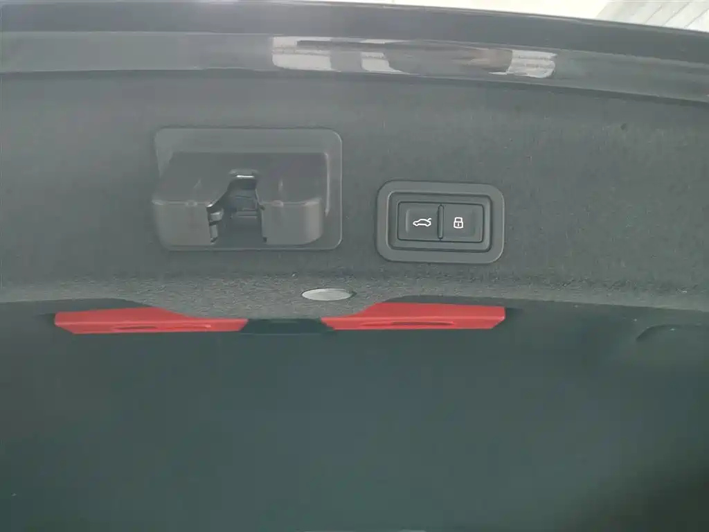 AUDI A6L 2023