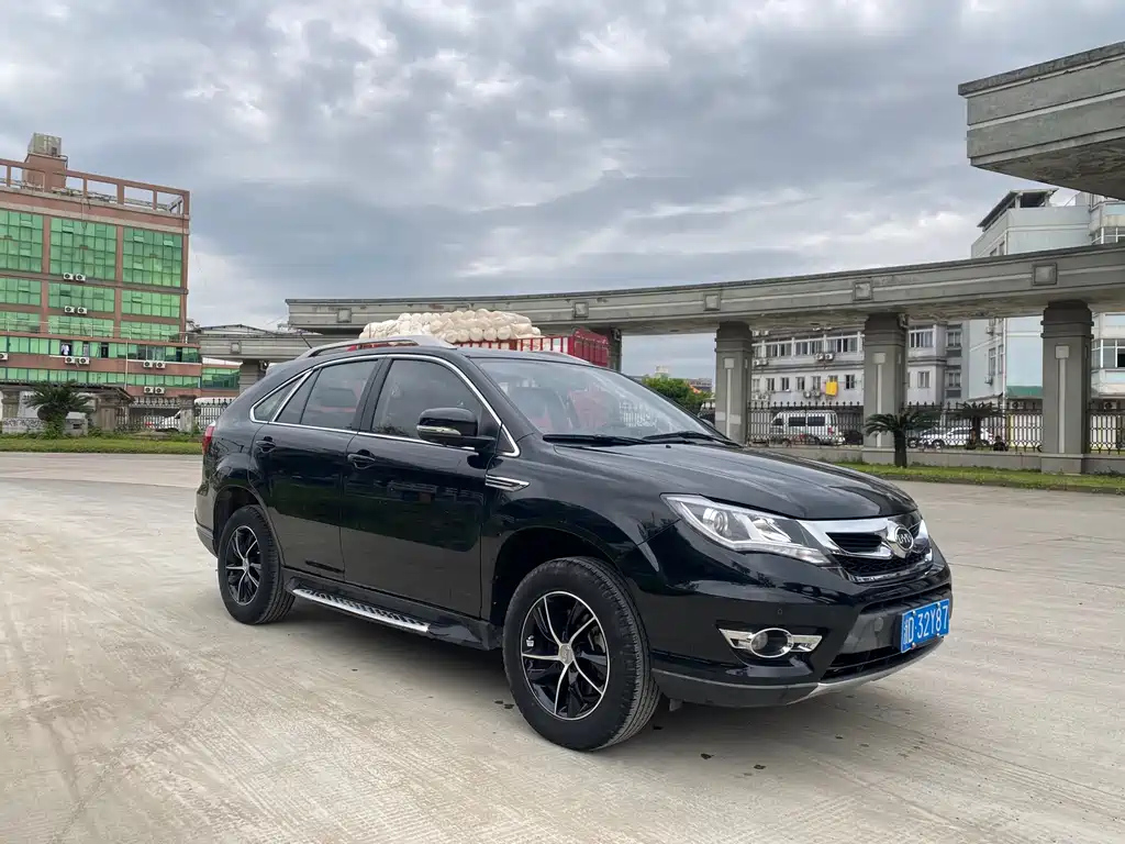 BYD S7 2016