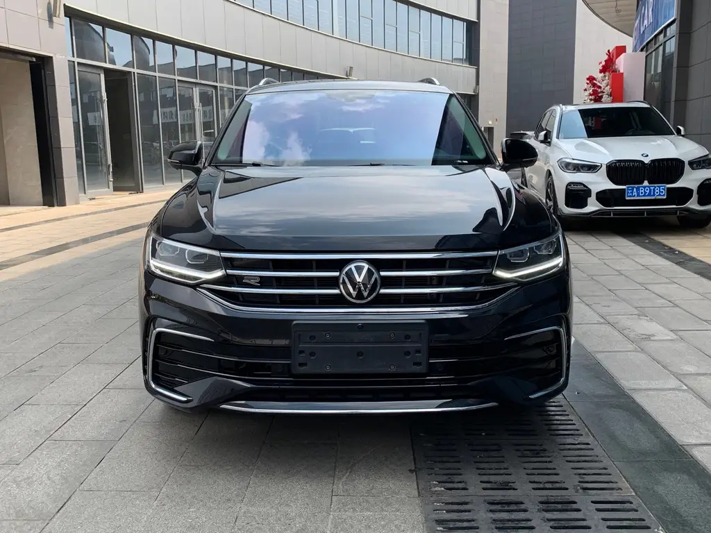 VOLKSWAGEN TIGUAN L 2022