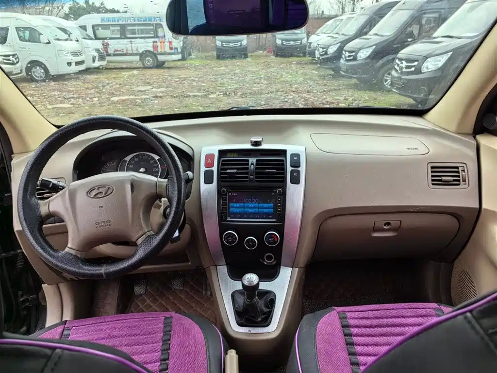 HYUNDAI TUCSON 2012