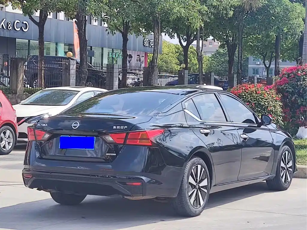 NISSAN TEANA 2021