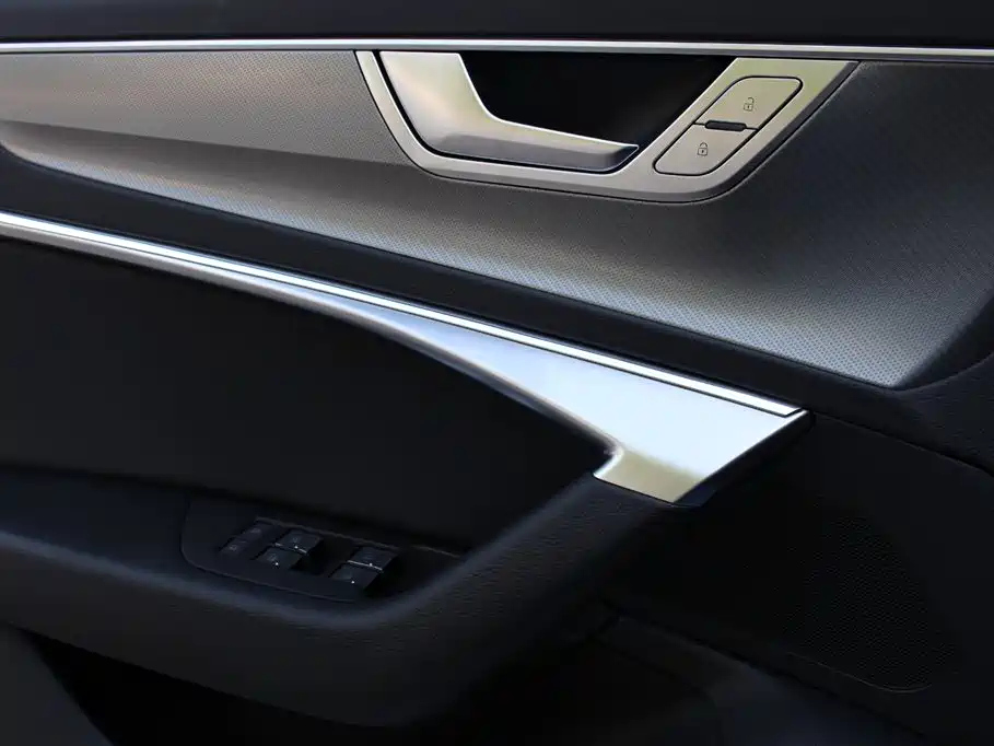 AUDI A6L 2023