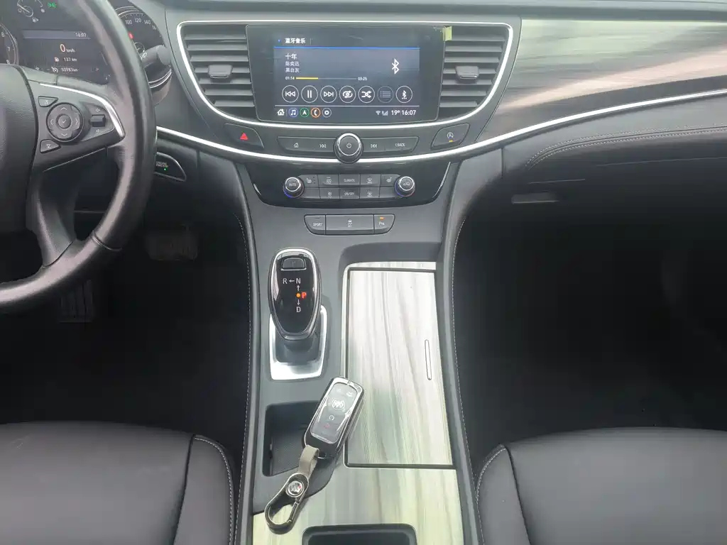 BUICK LACROSSE 2020