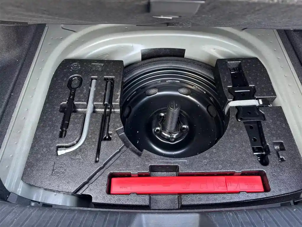 VOLKSWAGEN SAGITAR 2020