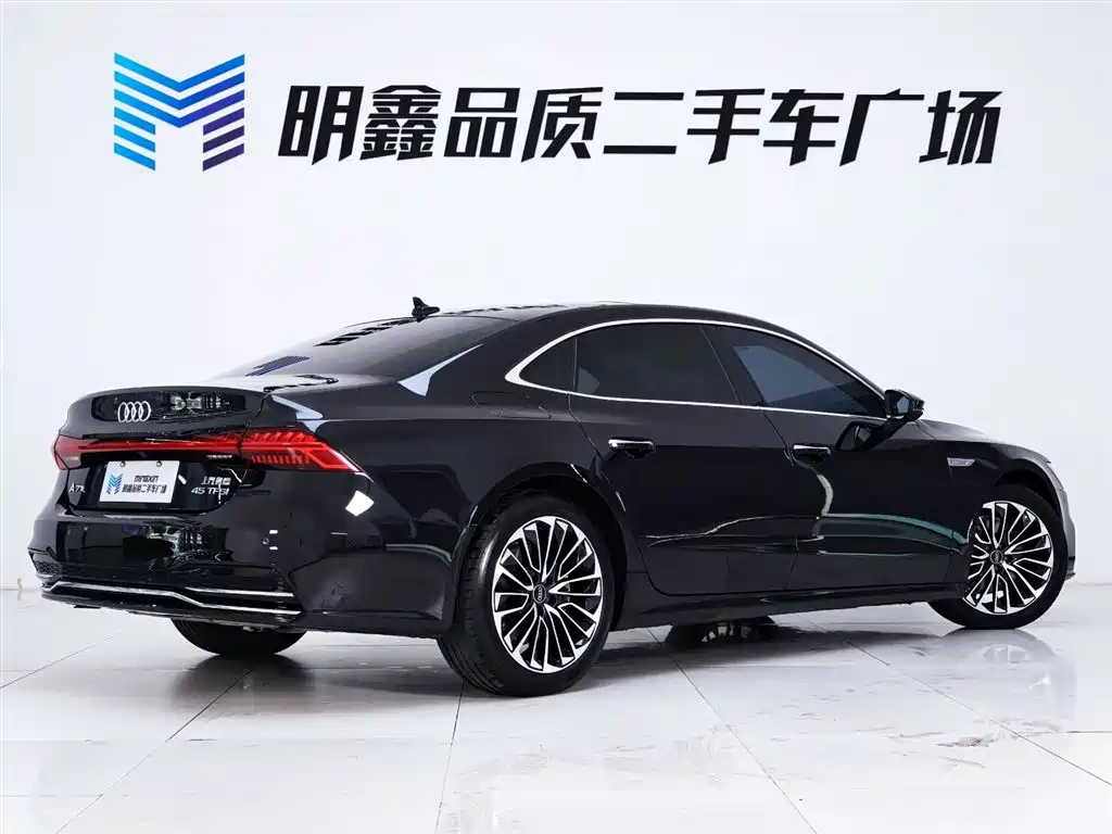 AUDI A7L 2023