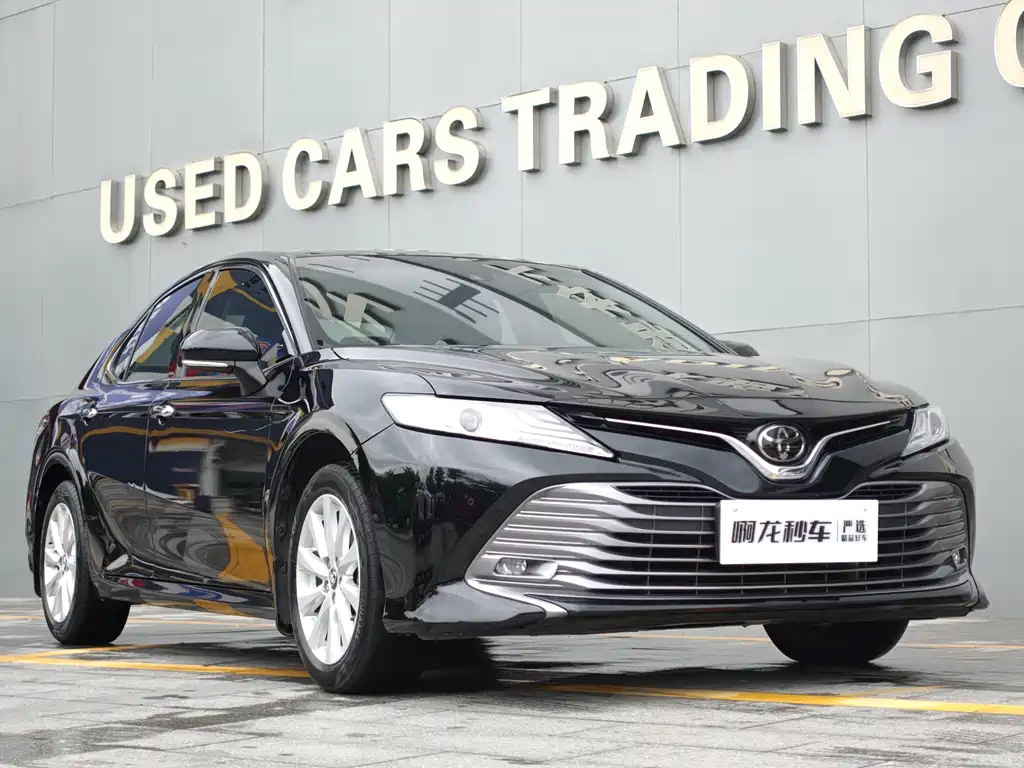 TOYOTA CAMRY 2020