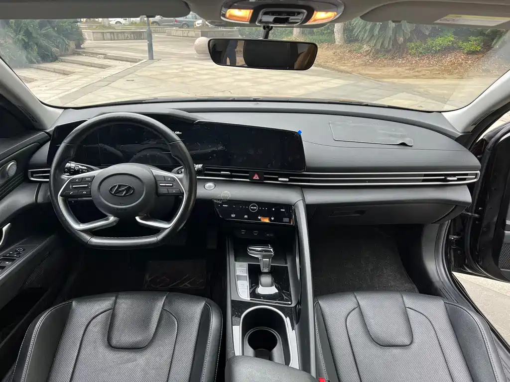 HYUNDAI ELANTRA 2020