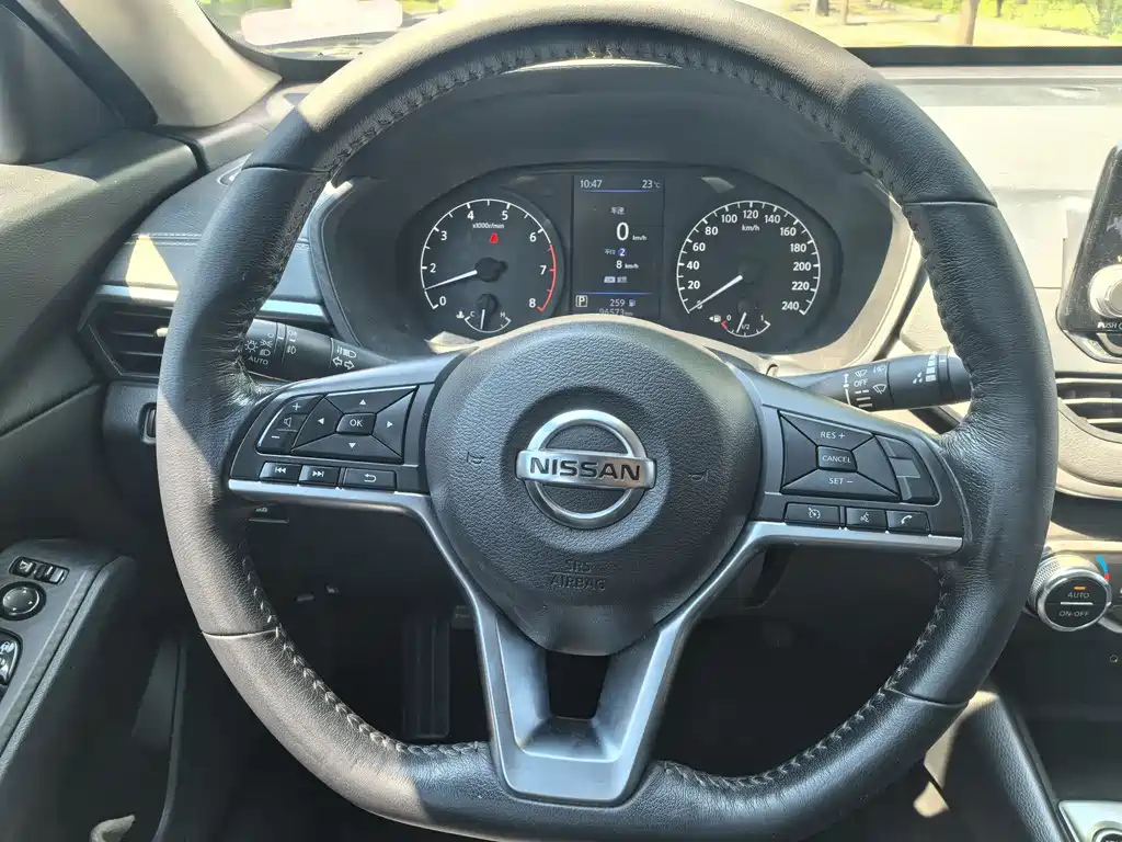 NISSAN TEANA 2019