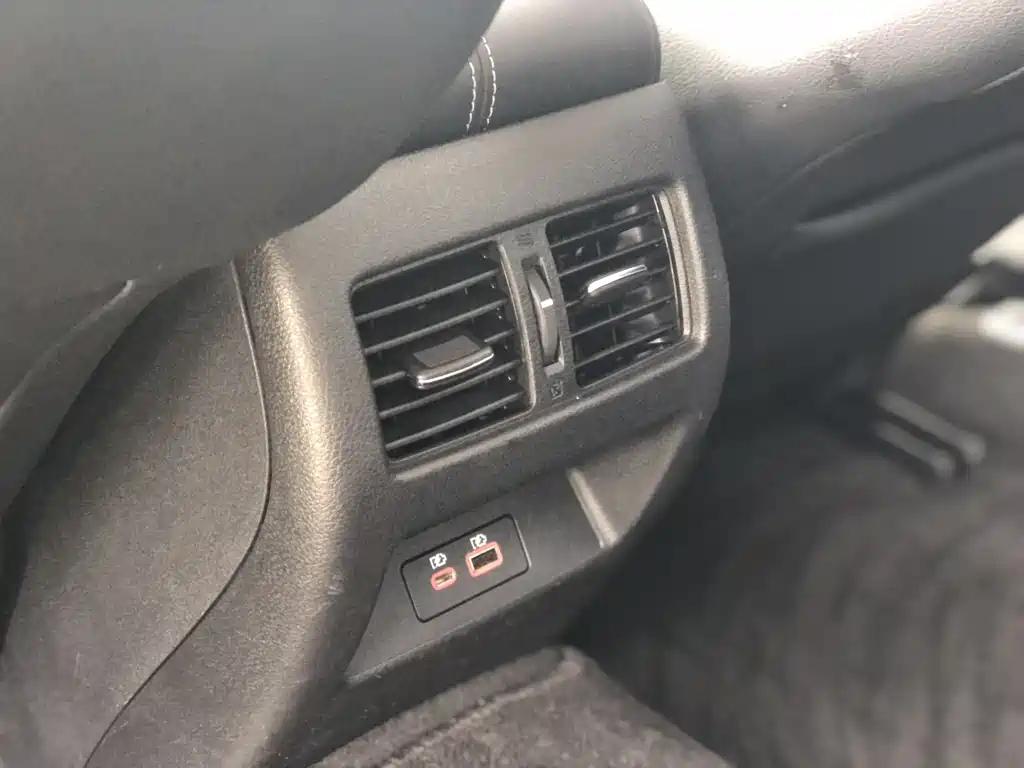NISSAN TEANA 2021