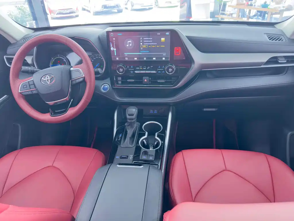 TOYOTA HIGHLANDER 2022