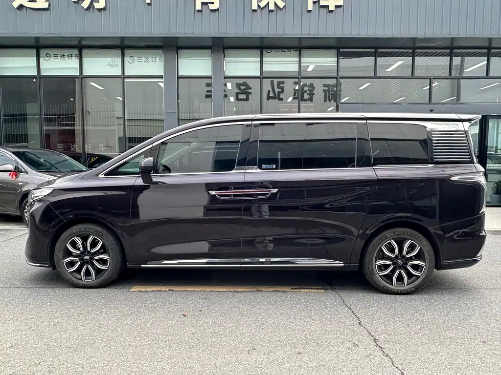 HONGQI HQ9 2023