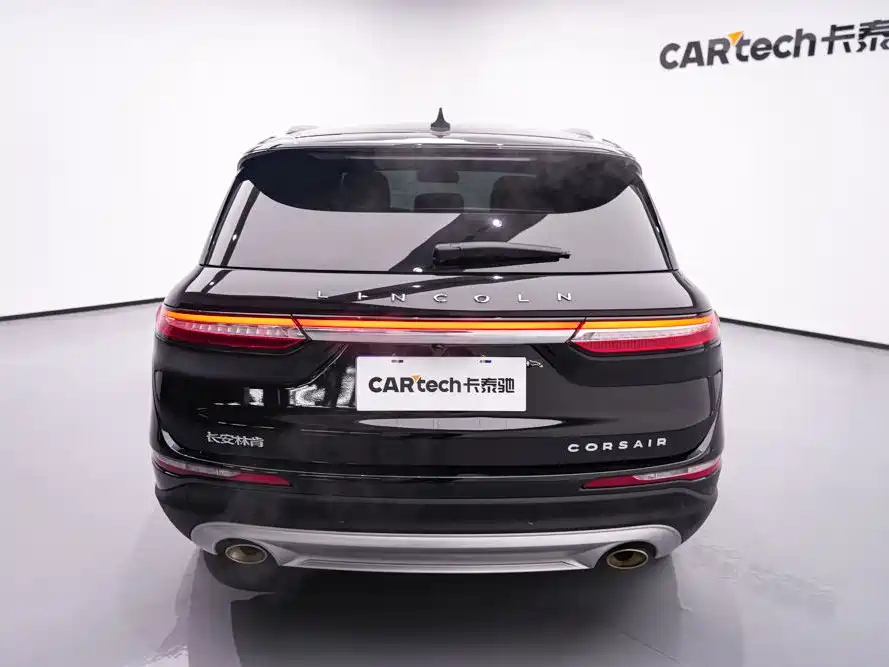 LINCOLN ADVENTURER 2021