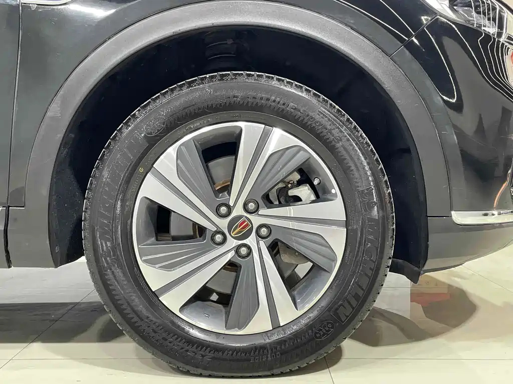 HONGQI HS5 2021