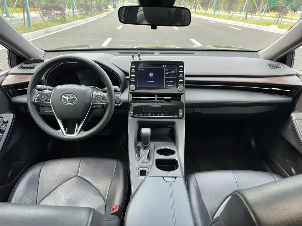 TOYOTA AVALON 2020