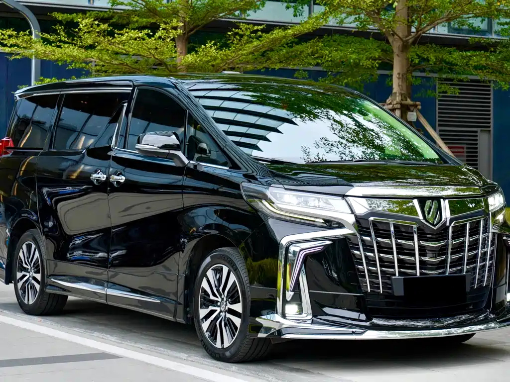 TOYOTA ALPHARD 2017