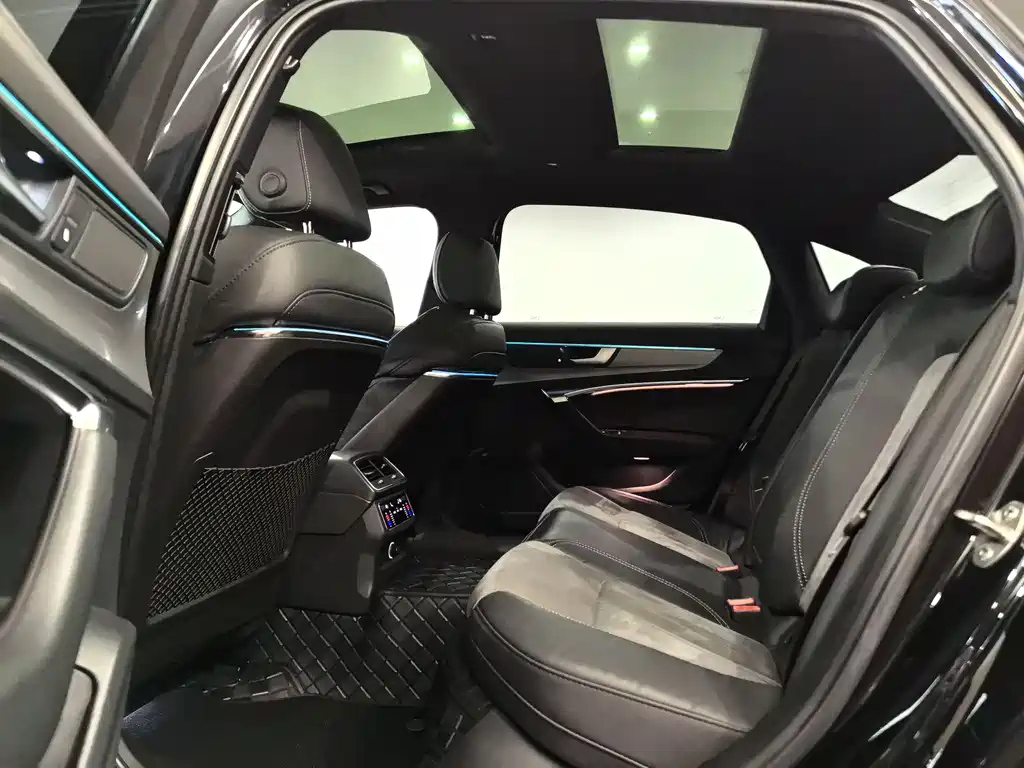 AUDI A6L 2021