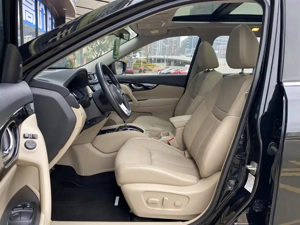 NISSAN X-TRAIL 2019