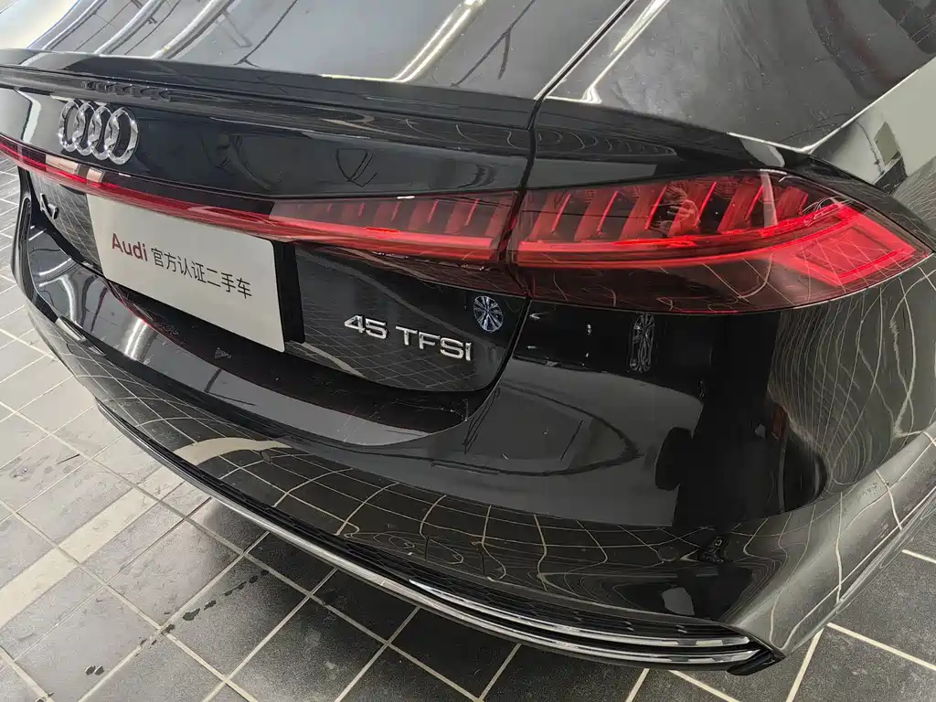 AUDI A7 2024