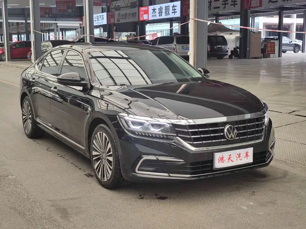 VOLKSWAGEN PASSAT 2021