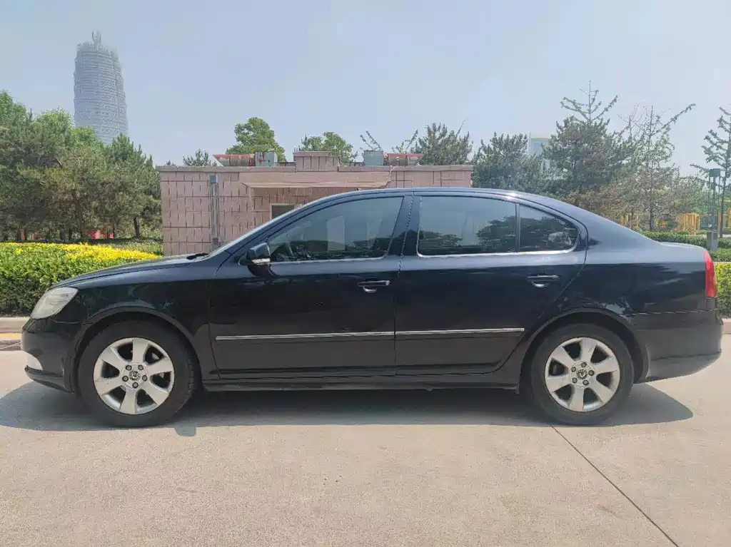SKODA OCTAVIA 2011