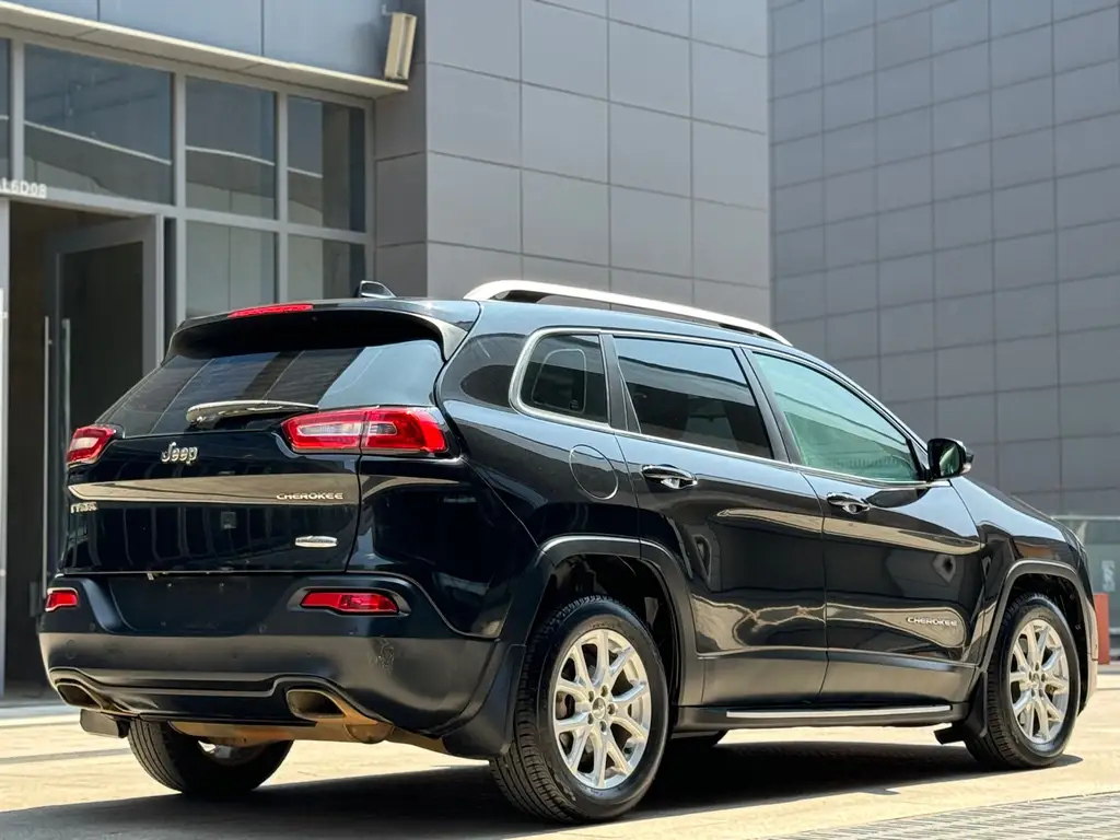 JEEP CHEROKEE 2016