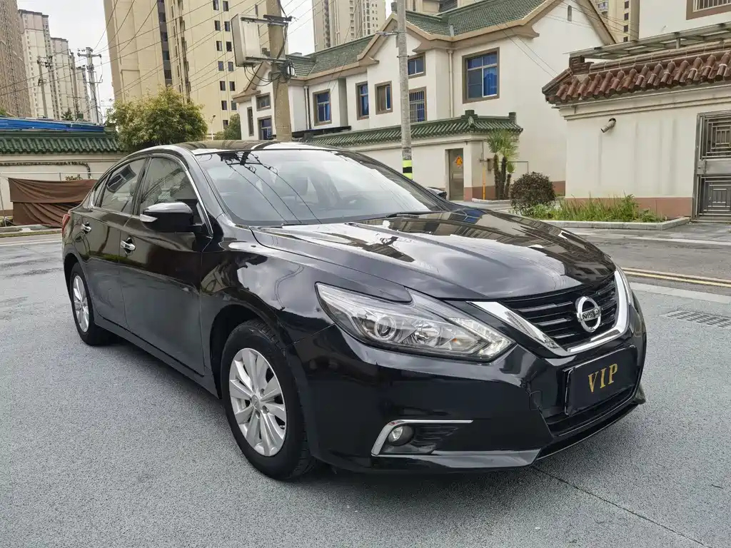 NISSAN TEANA 2018